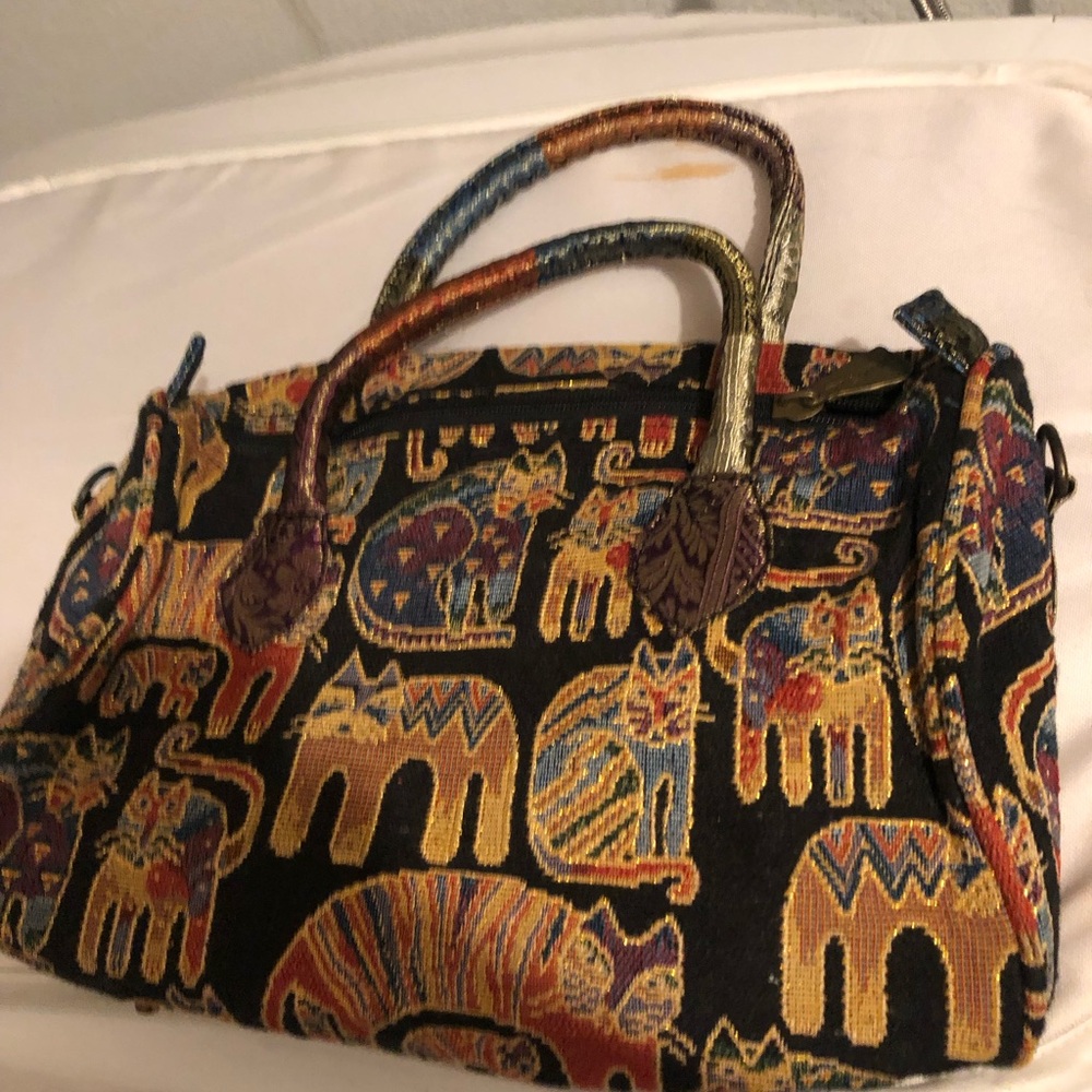 Laurel Burch Tapestry Cat Purse- 790 $35 or $30 w/offer